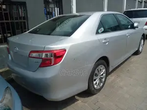 Toyota Camry 2014 Silver
