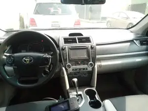 Toyota Camry 2014 Silver