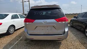 Toyota Sienna LE 7 Passenger Mobility 2011 Silver