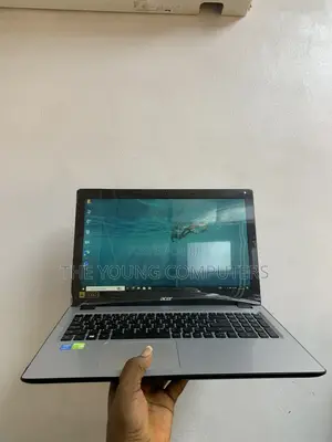 Laptop Acer Aspire V3-574 8GB Intel Core i7 HDD 1T