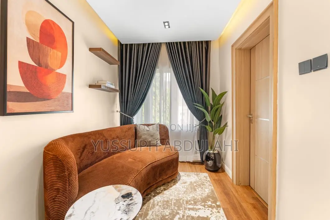 2 Bedrooms Gra Ikeja