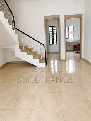 4bdrm Duplex in Vgc for sale