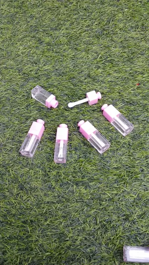 Lip Gloss Containers