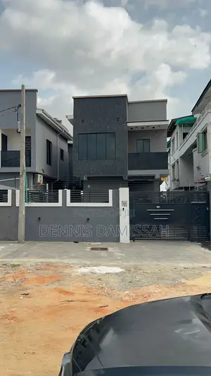 4bdrm Duplex in Omole Phase1 Ikeja for rent