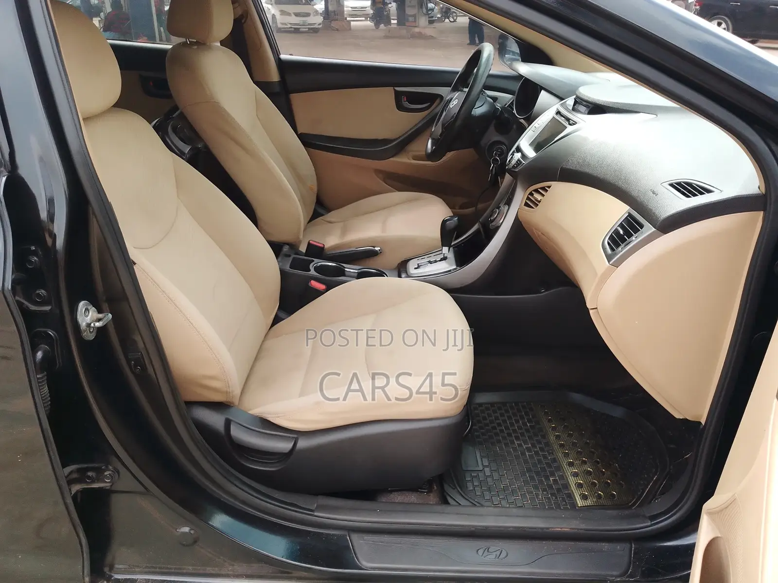 Hyundai Elantra 2011 Black