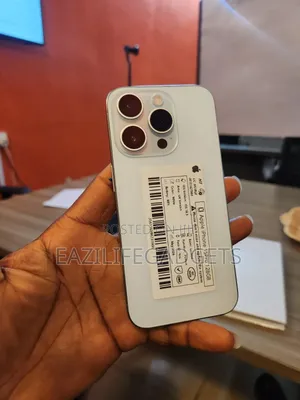 New Apple iPhone 15 Pro 128 GB Silver