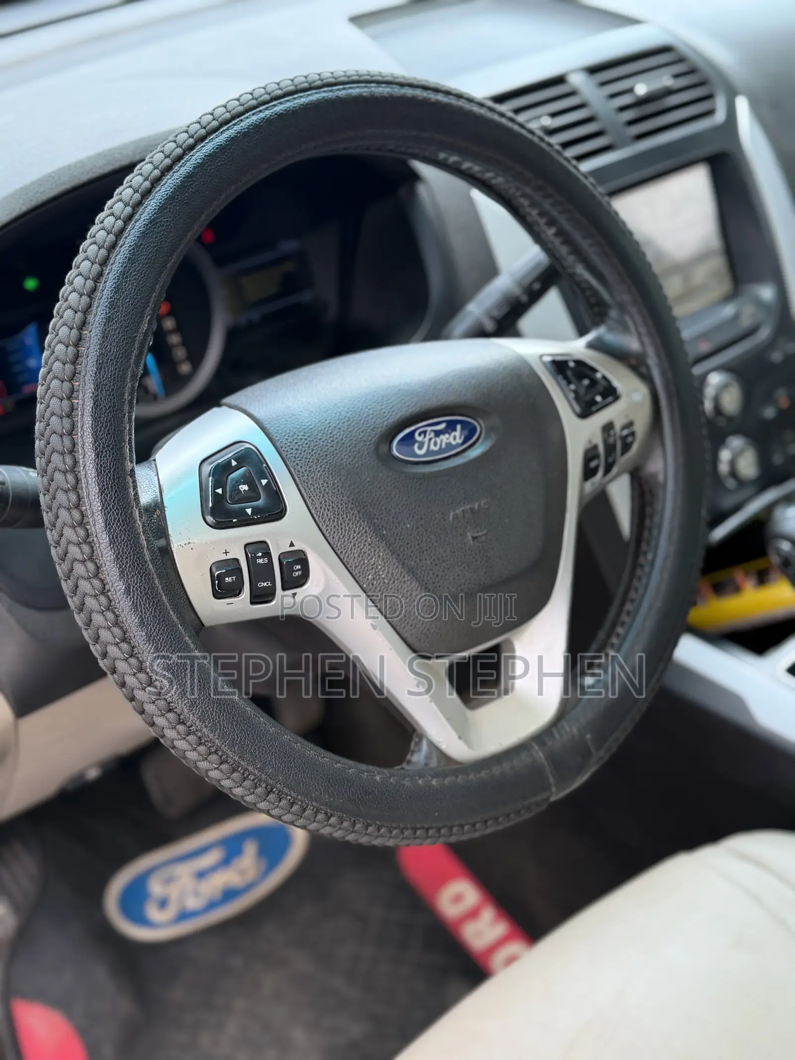 Ford Explorer 2012 Red
