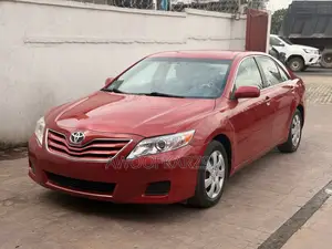 Toyota Camry LE 4dr Sedan (2.5L 4cyl 6A) 2011 Red