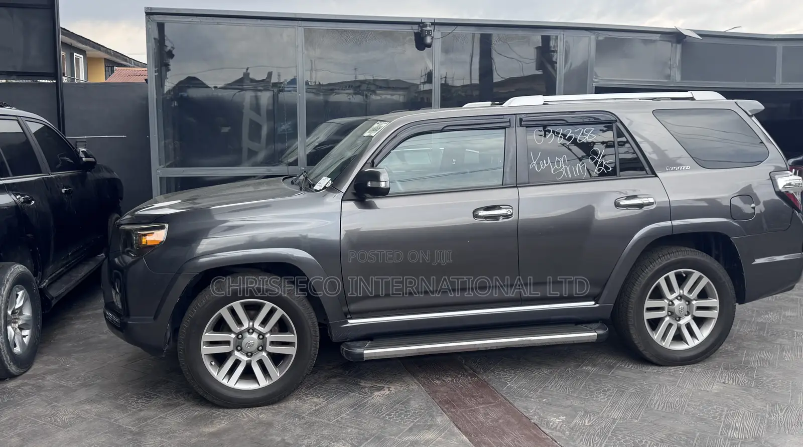 Toyota 4-Runner Limited 2WD 2011 Gray