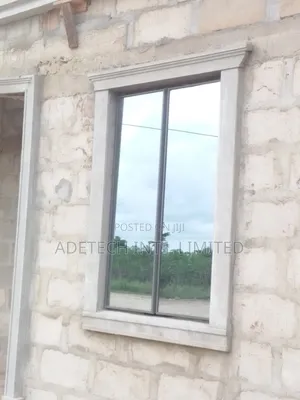 Benevolent Aluminium Frameless Window With Net and Burglary Proof