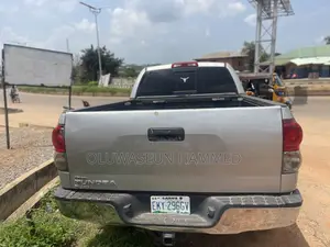 Toyota Tundra 2008 Silver