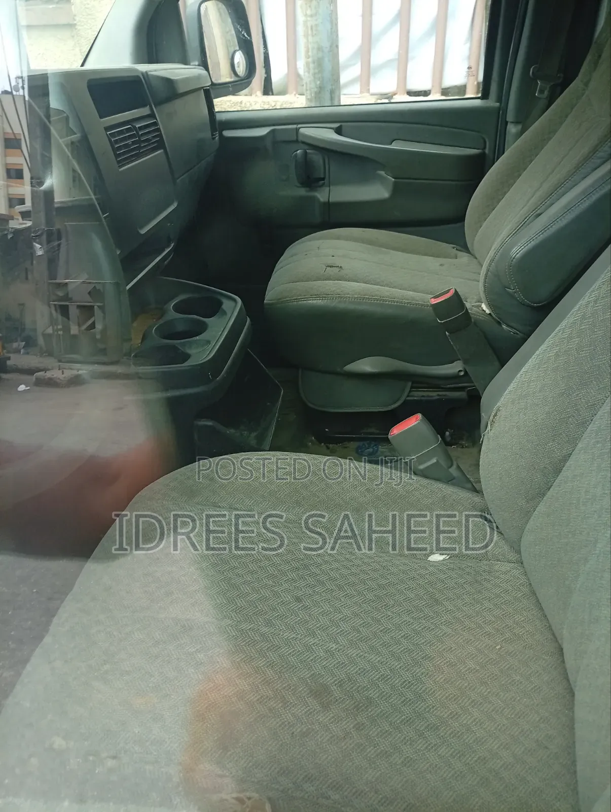 Chevrolet Shcool Bus 2005 White