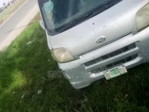 Daihatsu Hijet 2010 Silver