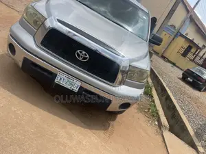 Toyota Tundra 2008 Silver