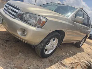 Toyota Highlander 2006 Gold
