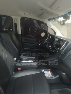 Toyota HiAce 2025 Black