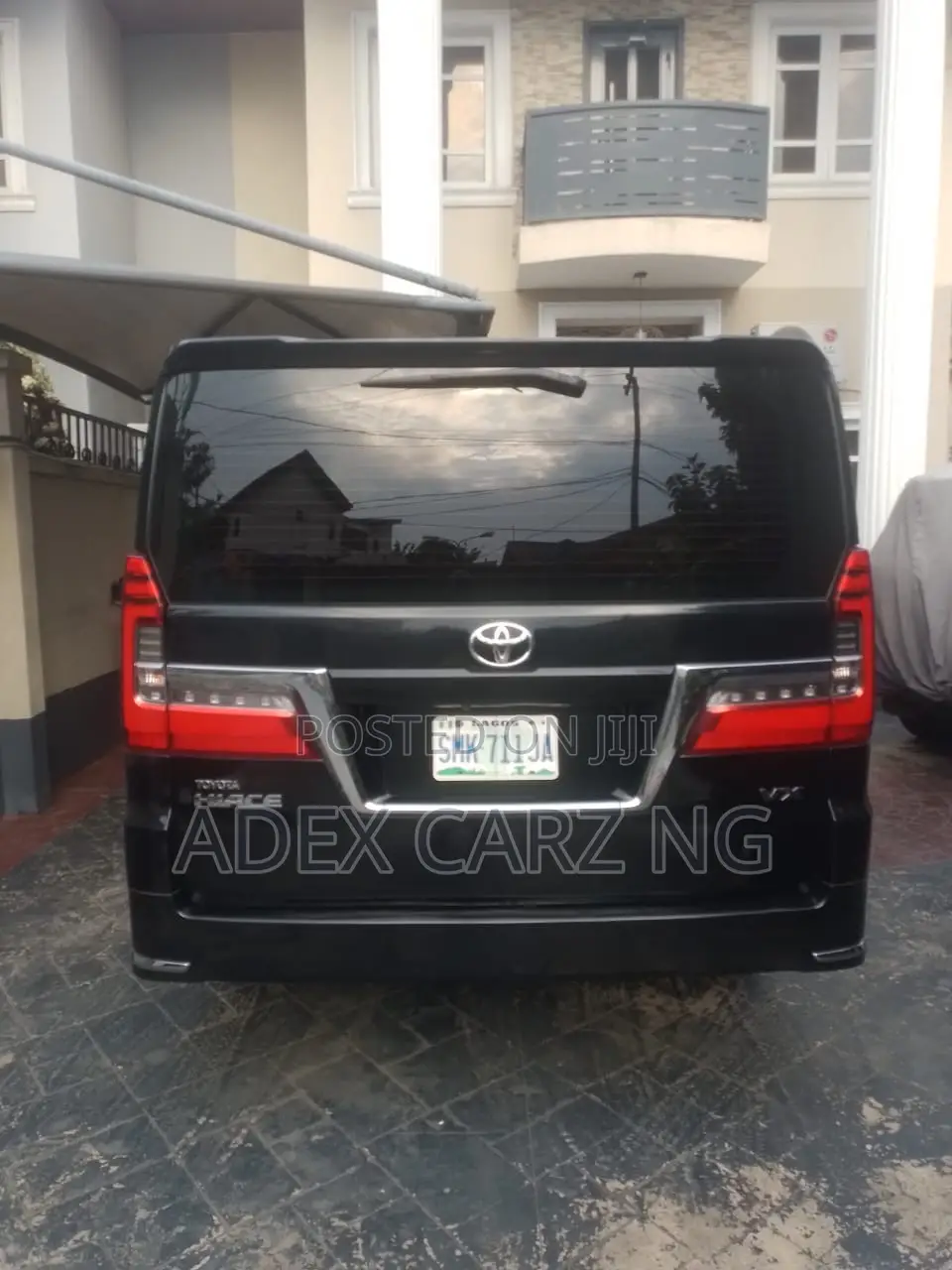 Toyota HiAce 2025 Black