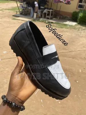 Under Size Shoe