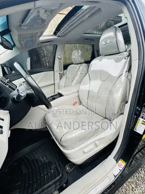 Toyota Venza XLE 4dr Wagon (3.5L 6cyl 6A) 2015 Blue