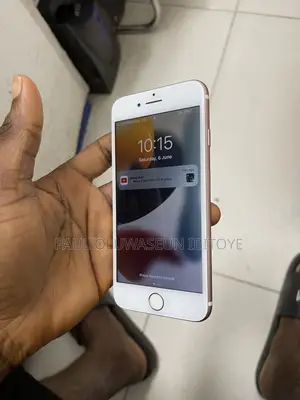 Apple iPhone 7 32 GB Pink