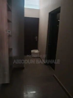 2bdrm Block of Flats in Wuse 2 Abuja for rent