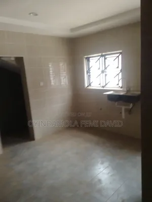 3bdrm Block of Flats in Gwarimpa Second, Life Camp for rent