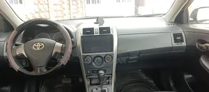 Toyota Corolla 2010 Silver