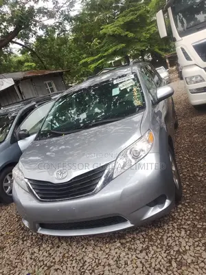 Toyota Sienna 2013 Gray