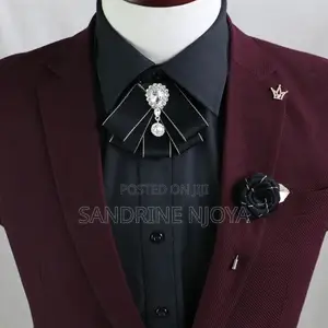 Fashionable Lapel Roses for Clothes
