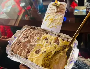 Cakes and Banana Bread