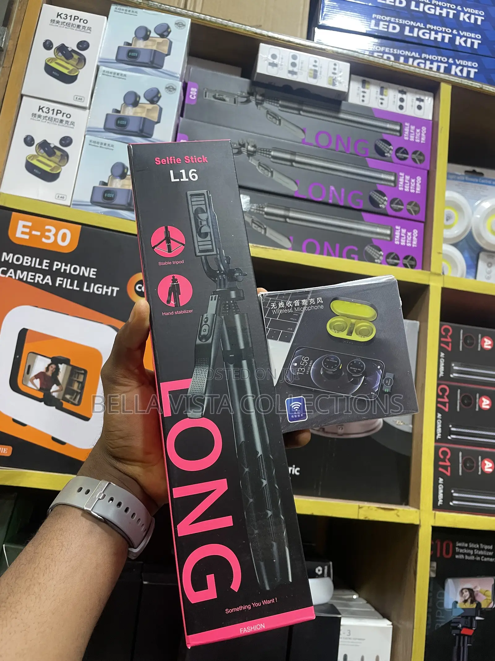 Complete Mobile Vlogging Setup: L16 Quality Tripod Wireless Mic Combo