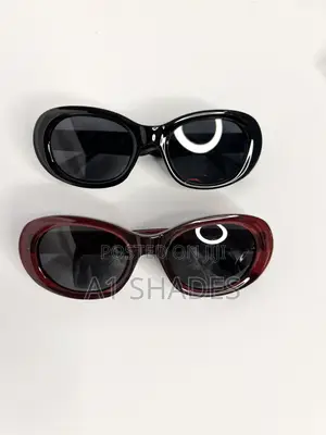 Classic Oval Sunglasses