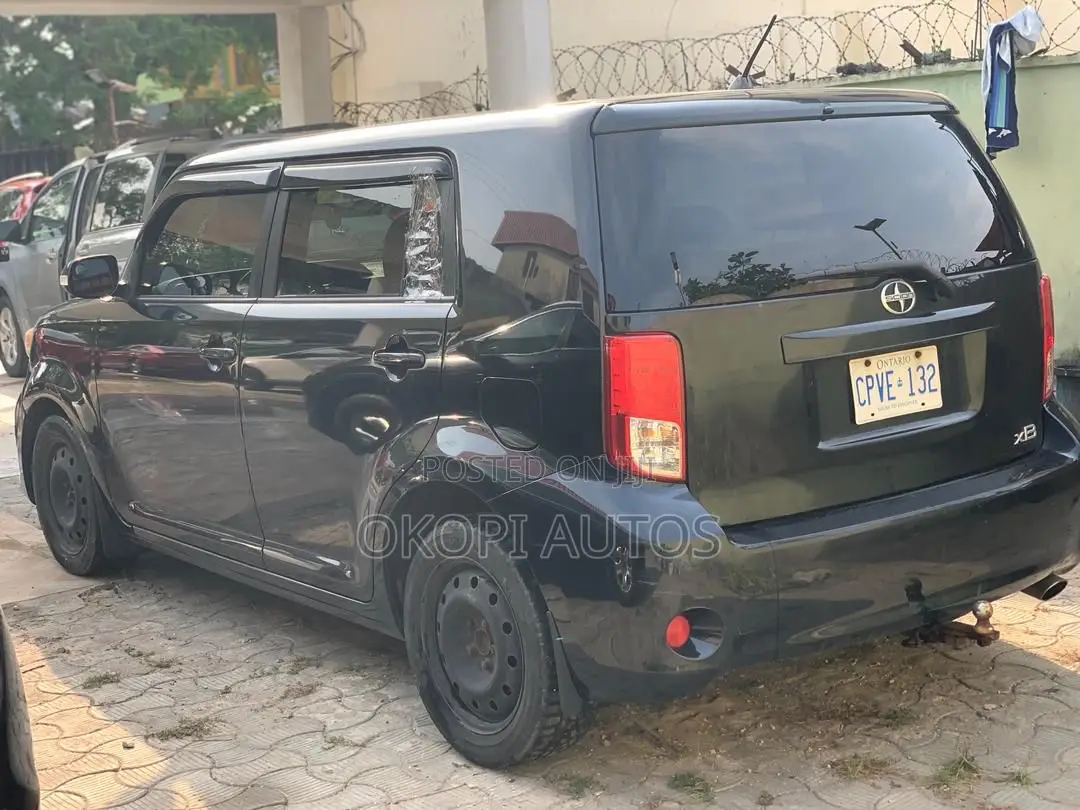 Scion xB Base 2012 Black