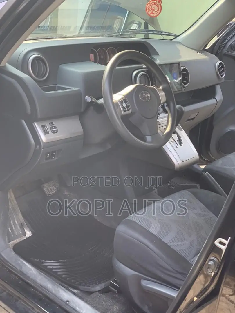 Scion xB Base 2012 Black