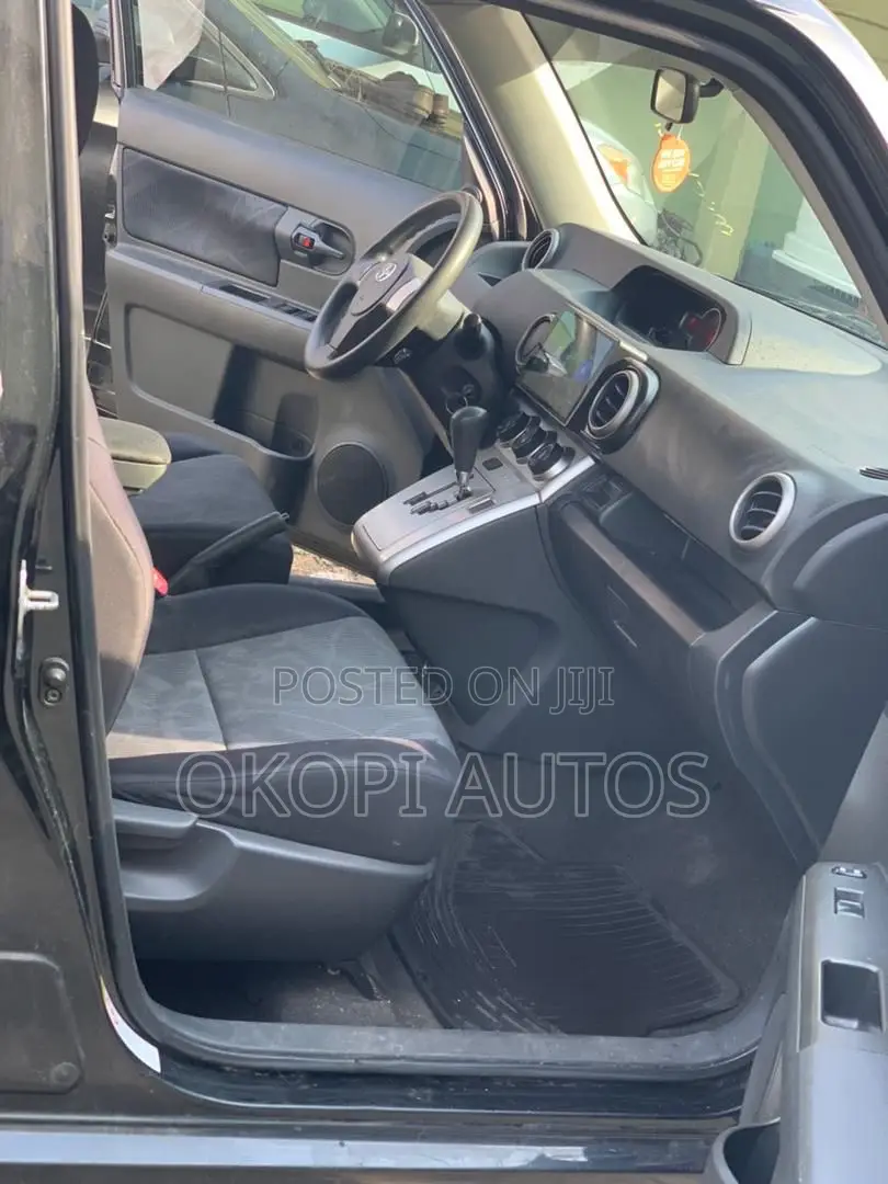 Scion xB Base 2012 Black