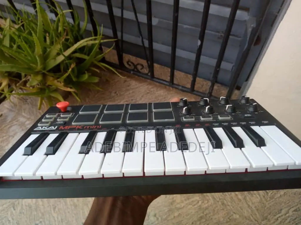 Akai Mini Piano