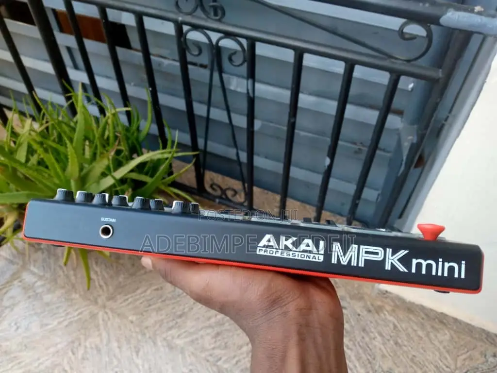 Akai Mini Piano