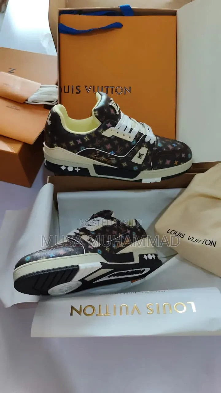 Sneakers Shoe