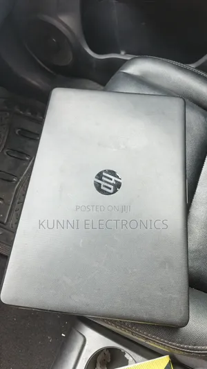 Laptop HP 15 8GB Intel Pentium HDD+SSD 1T