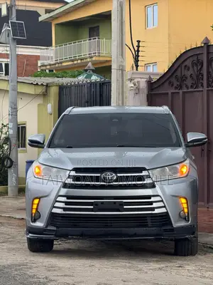 Toyota Highlander 2018 Gray