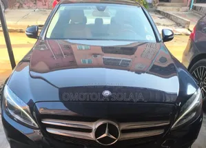 Mercedes-Benz C200 2015 Blue