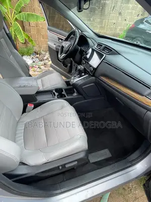 Honda CR-V Touring FWD 2018 Silver