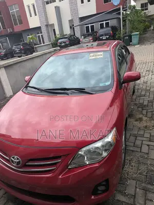 Toyota Corolla 2013 Red