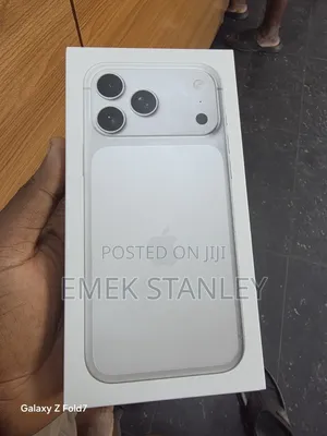 New Apple iPhone 17 Pro Max 256 GB Silver