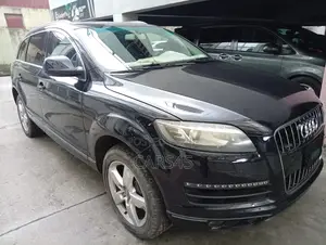 Audi Q7 2014 Black