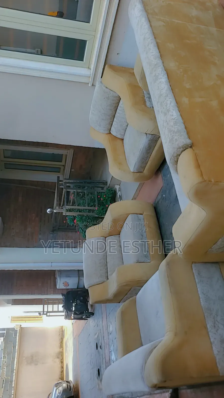 7 Sitter Chairs in Good Condition