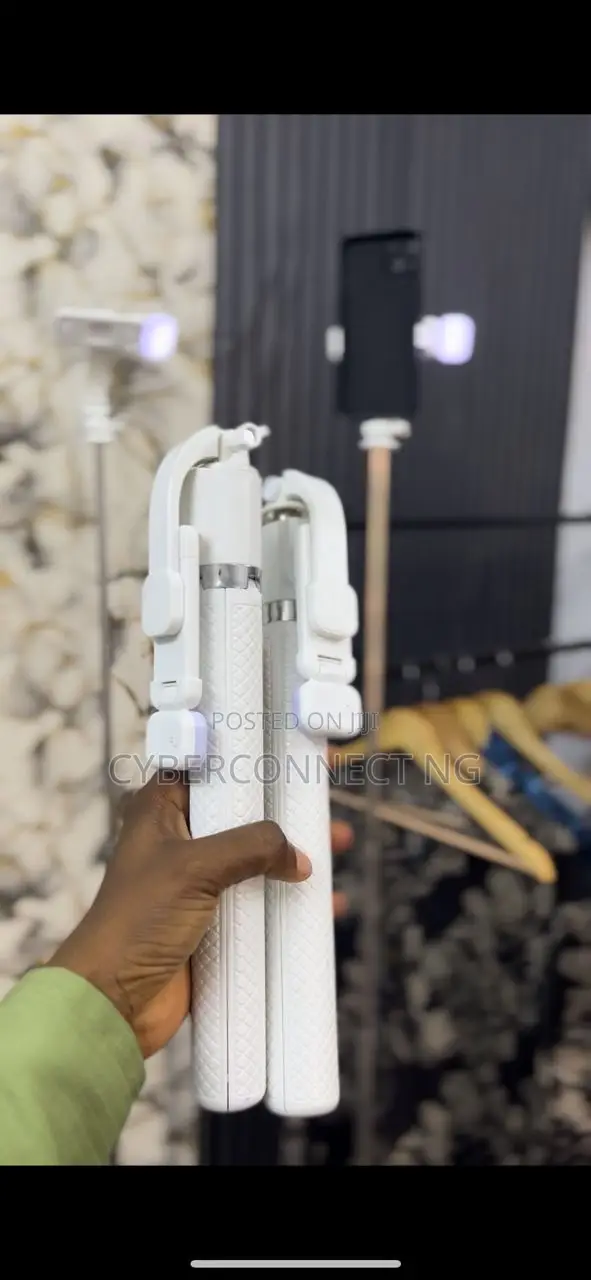 Tripod Stand
