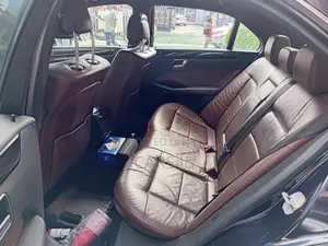 Mercedes-Benz E250 2012 Blue