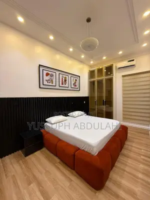 1 Bedroom Chevron