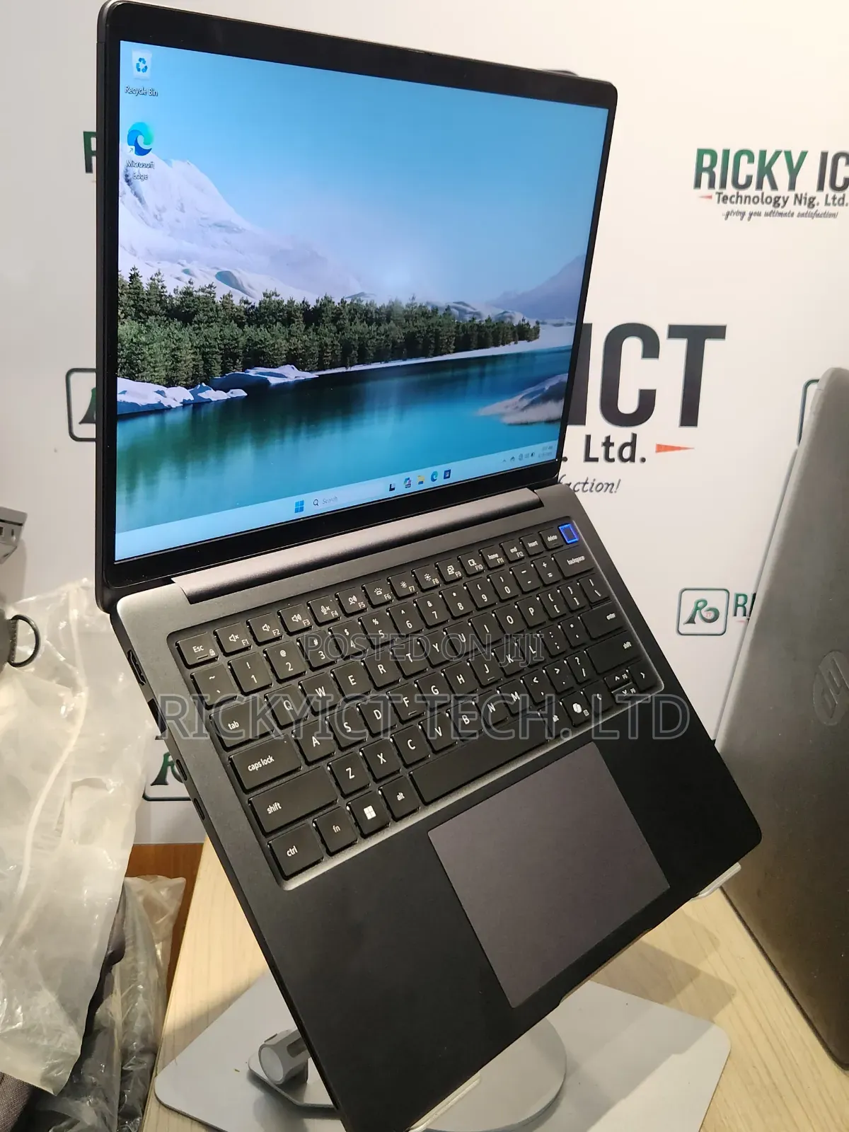 Laptop Dell 64GB AMD Ryzen 9 SSD 1T